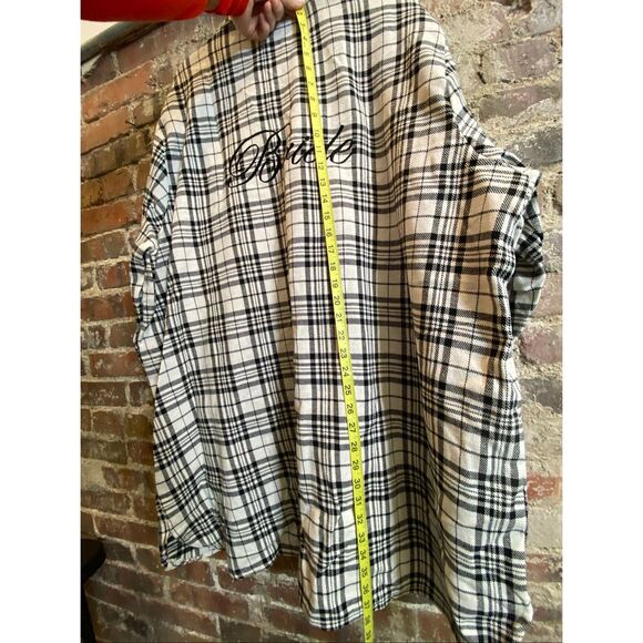 Seline Lounge • BRIDE • Black/White Plaid Flannel Tunic Button-down Ling Sleeve - Picture 13 of 16